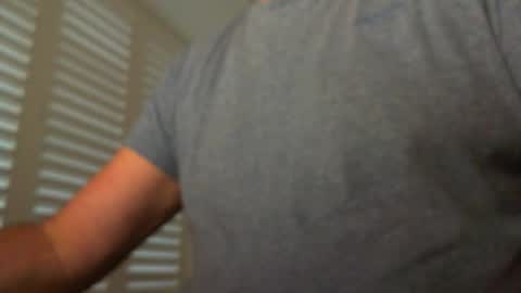 Snapshot of davesu12345 chatting on 10/20/25, 06:25 davesu12345 online show from 10/20/25, 06:25