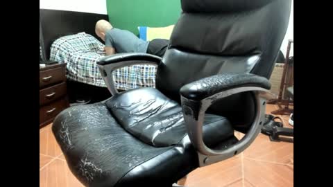 Snapshot of david_2789 chatting on 12/30/24, 12:54 David online show from 12/30/24, 12:54