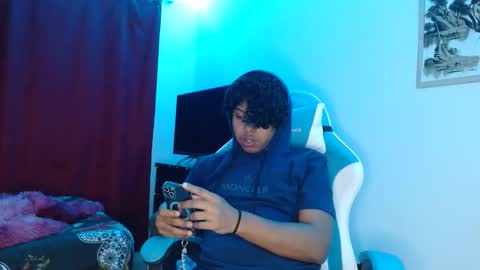 Snapshot of david_bigcockk chatting on 11/02/25, 08:28 DUVAN Y YERSON online show from 11/02/25, 08:28