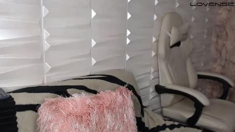 David col11 online show from 11/12/25, 01:50