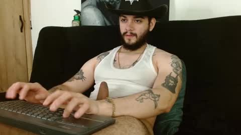 Snapshot of david_franco1 chatting on 10/31/25, 09:27 Twitter davidsanctum online show from 10/31/25, 09:27