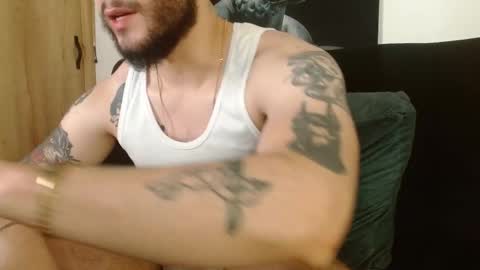 Snapshot of david_franco1 chatting on 11/07/25, 10:32 Twitter davidsanctum online show from 11/07/25, 10:32