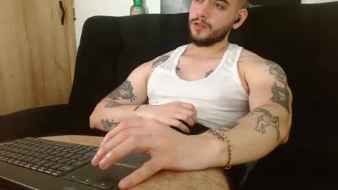 Snapshot of david_franco1 chatting on 12/22/25, 05:54 Twitter davidsanctum online show from 12/22/25, 05:54