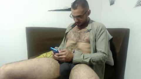 Snapshot of david_hot12 chatting on 01/21/25, 03:59 david online show from 01/21/25, 03:59