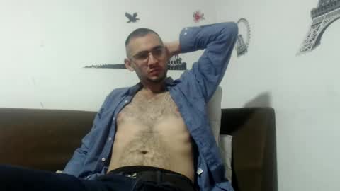 Snapshot of david_hot12 chatting on 01/23/25, 03:37 david online show from 01/23/25, 03:37