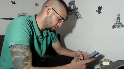 Snapshot of david_hot12 chatting on 02/03/25, 07:00 david online show from 02/03/25, 07:00