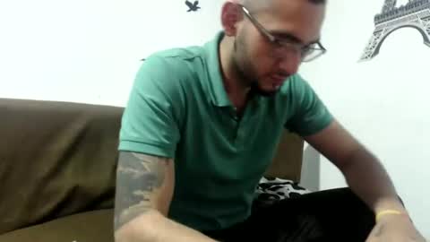 Snapshot of david_hot12 chatting on 02/04/25, 03:22 david online show from 02/04/25, 03:22