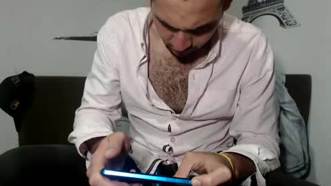 Snapshot of david_hot12 chatting on 02/13/25, 04:22 david online show from 02/13/25, 04:22