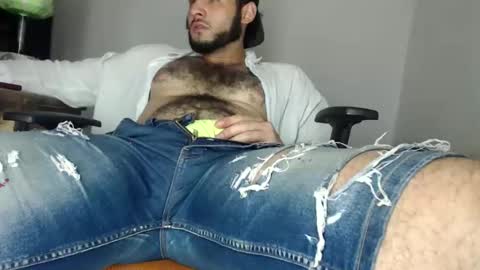 Snapshot of david_hot12 chatting on 03/05/26, 06:53 david online show from 03/05/26, 06:53