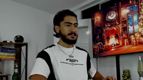 Snapshot of david_johnson372 chatting on 12/13/24, 10:41 Hey im David that loves to explore and speak their fantasies. Very open talktative and nice. Feel free to chat with me online show from 12/13/24, 10:41