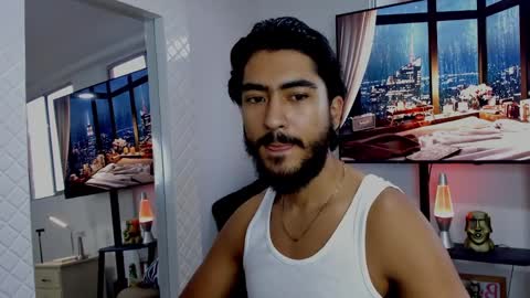 Snapshot of david_johnson372 chatting on 01/15/25, 11:32 Hey im David that loves to explore and speak their fantasies. Very open talktative and nice. Feel free to chat with me online show from 01/15/25, 11:32