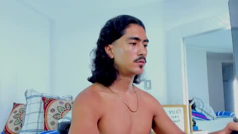 Snapshot of david_johnson372 chatting on 09/20/25, 12:39 Hey im David that loves to explore and speak their fantasies. Very open talktative and nice. Feel free to chat with me online show from 09/20/25, 12:39