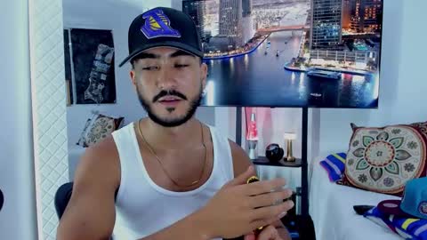 Hey im David that loves to explore and speak their fantasies. Very open talktative and nice. Feel free to chat with me online show from 03/04/26, 01:33