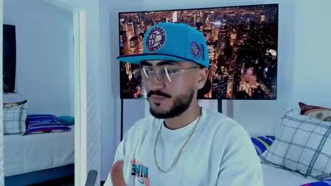 Hey im David that loves to explore and speak their fantasies. Very open talktative and nice. Feel free to chat with me online show from 03/08/26, 02:04