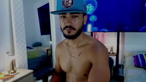 Hey im David that loves to explore and speak their fantasies. Very open talktative and nice. Feel free to chat with me online show from 04/27/26, 12:30