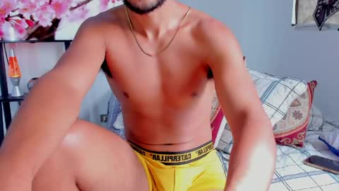 Snapshot of david_johnson372 chatting on 05/27/26, 02:03 Hey im David that loves to explore and speak their fantasies. Very open talktative and nice. Feel free to chat with me online show from 05/27/26, 02:03