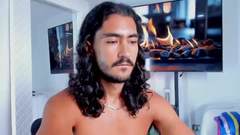Snapshot of david_johnson372 chatting on 06/02/26, 01:02 Hey im David that loves to explore and speak their fantasies. Very open talktative and nice. Feel free to chat with me online show from 06/02/26, 01:02