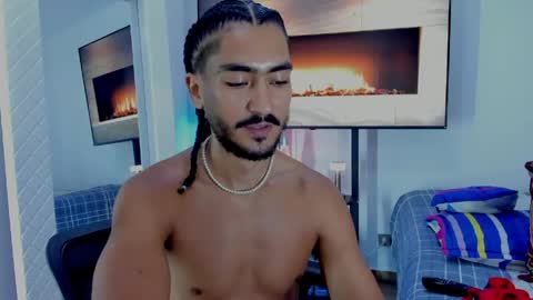 Snapshot of david_johnson372 chatting on 06/09/26, 12:11 Hey im David that loves to explore and speak their fantasies. Very open talktative and nice. Feel free to chat with me online show from 06/09/26, 12:11