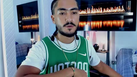 Hey im David that loves to explore and speak their fantasies. Very open talktative and nice. Feel free to chat with me online show from 06/30/26, 12:22