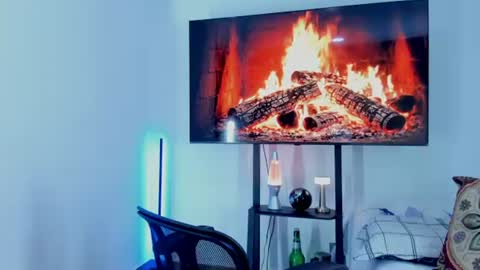 Hey im David that loves to explore and speak their fantasies. Very open talktative and nice. Feel free to chat with me online show from 07/16/26, 10:21