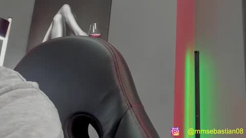 David Jons online show from 11/22/25, 01:54