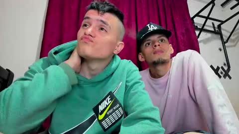 Snapshot of david_latin666_ chatting on 10/10/25, 04:11 David online show from 10/10/25, 04:11