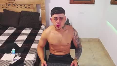 luis online show from 11/12/25, 09:32