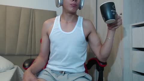 Snapshot of david_savage_ chatting on 01/19/26, 02:26 david online show from 01/19/26, 02:26