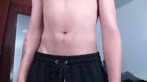 Snapshot of david_savage_ chatting on 03/06/26, 12:40 david online show from 03/06/26, 12:40