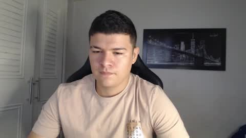 Snapshot of david_smit_ chatting on 01/07/25, 01:24 david smit online show from 01/07/25, 01:24