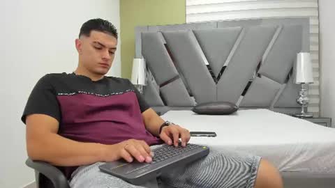 Snapshot of david_victoriaa chatting on 06/19/26, 01:15 david_victoriaa online show from 06/19/26, 01:15