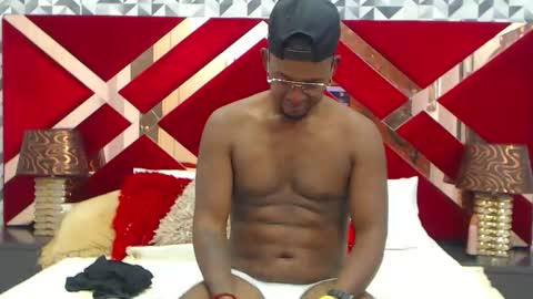 Snapshot of davidblackxl chatting on 05/27/26, 12:13 BigBulge online show from 05/27/26, 12:13