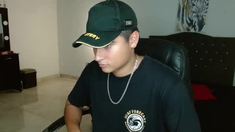 Snapshot of davidbless chatting on 10/08/25, 12:41 David Bless online show from 10/08/25, 12:41