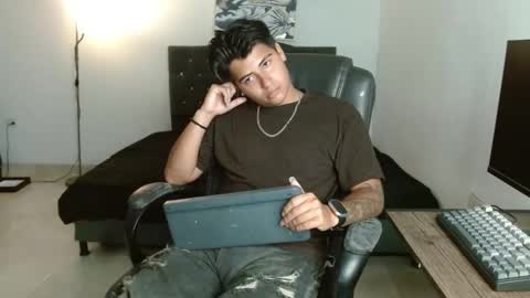 Snapshot of davidbless chatting on 02/23/26, 12:19 David Bless online show from 02/23/26, 12:19