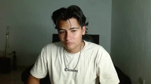 Snapshot of davidbless chatting on 04/11/26, 01:54 David Bless online show from 04/11/26, 01:54