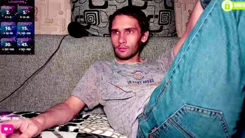 Snapshot of davidcarrollx chatting on 10/11/25, 08:07 DavidCarroll online show from 10/11/25, 08:07