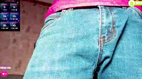 Snapshot of davidcarrollx chatting on 11/12/25, 08:30 DavidCarroll online show from 11/12/25, 08:30