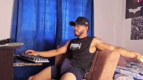 Snapshot of davide_daniels chatting on 01/19/26, 03:27 Davide online show from 01/19/26, 03:27