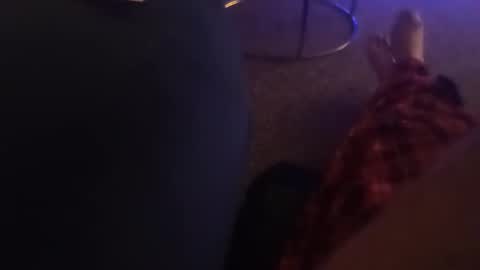 davidf75 online show from 12/05/25, 08:01