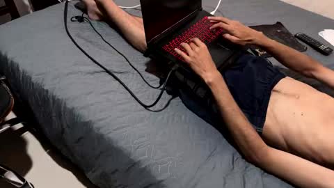 Snapshot of davidphantom99 chatting on 02/13/26, 03:13 davidphantom99 online show from 02/13/26, 03:13