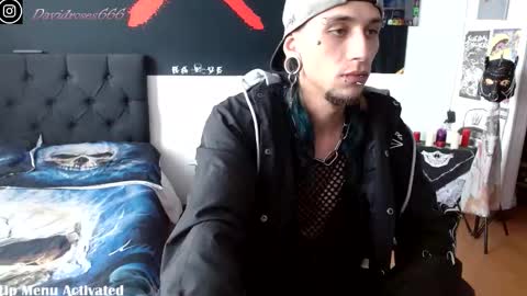 Snapshot of davidroses420 chatting on 10/07/25, 06:38 online show from 10/07/25, 06:38