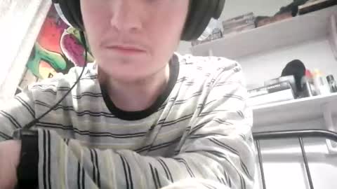 Snapshot of davidwood666 chatting on 11/03/25, 08:10 davidwood666 online show from 11/03/25, 08:10