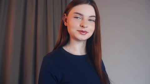 Snapshot of davinagreengo chatting on 04/18/26, 10:21 Louise online show from 04/18/26, 10:21