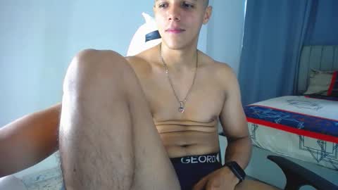 Snapshot of davisito7 chatting on 11/23/25, 09:36 David Angel online show from 11/23/25, 09:36