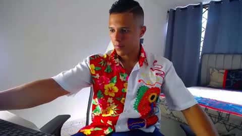 Snapshot of davisito7 chatting on 02/14/26, 08:38 David Angel online show from 02/14/26, 08:38