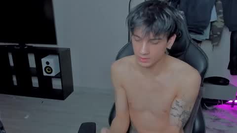 Snapshot of davisross chatting on 03/11/25, 07:37 davis online show from 03/11/25, 07:37