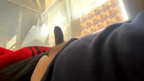 Snapshot of davzsoher chatting on 01/05/25, 02:52 davzsoher online show from 01/05/25, 02:52