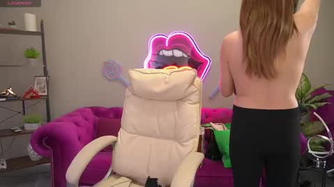 DawnGwin      Sasha online show from 03/16/26, 06:50