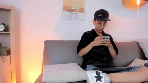 Snapshot of dax_blaze chatting on 04/25/26, 12:41 Dax online show from 04/25/26, 12:41