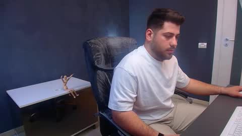 Snapshot of daxgreer chatting on 03/25/26, 06:08 DaxGreer online show from 03/25/26, 06:08